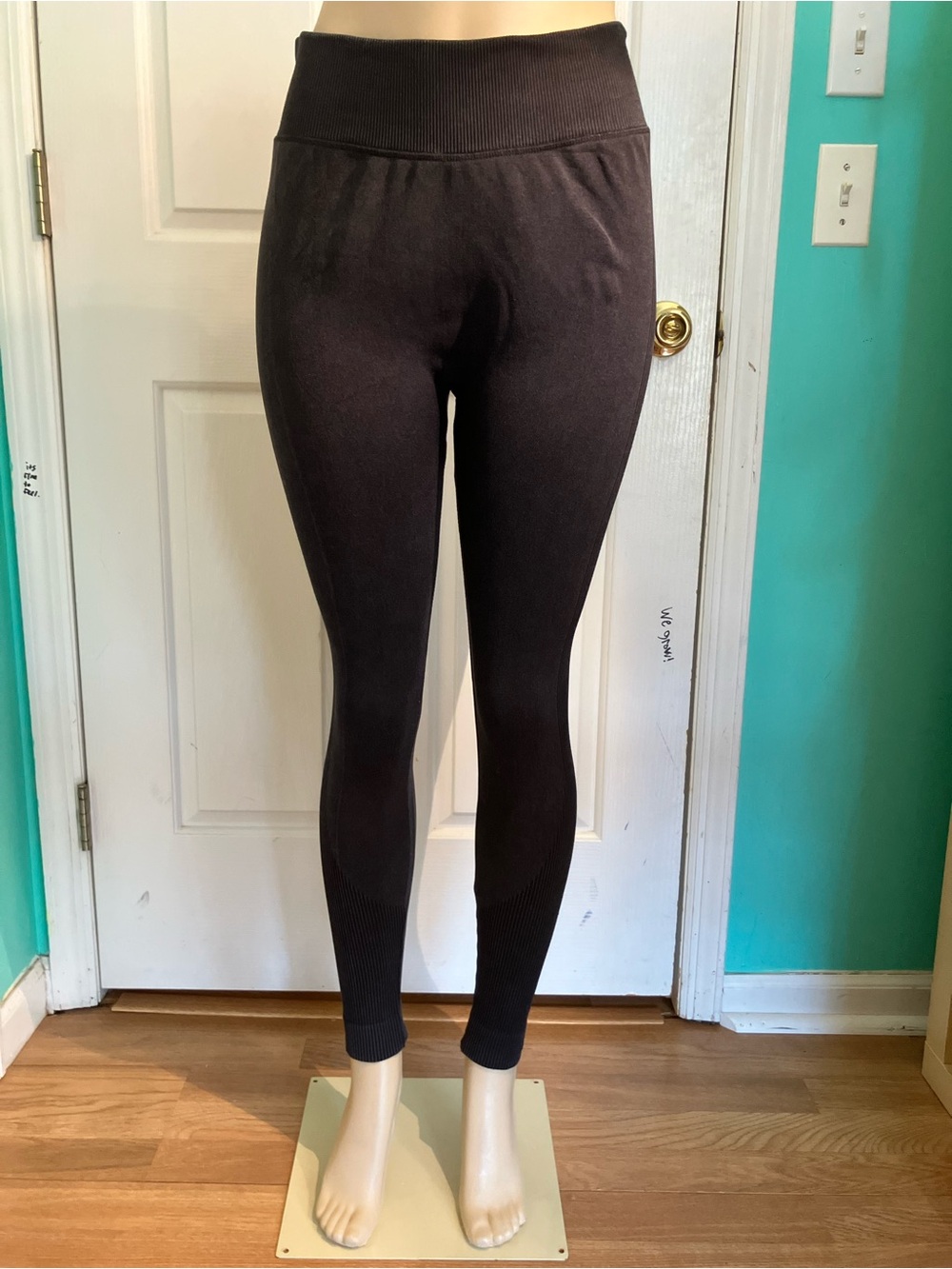 Universal Thread Black Ribbed High-Waist Ponte Leggings
